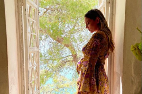 Αθηνά Οικονομάκου: Αποκάλυψε πόσα κιλά πήρε στην εγκυμοσύνη και πόσα έχει χάσει ήδη