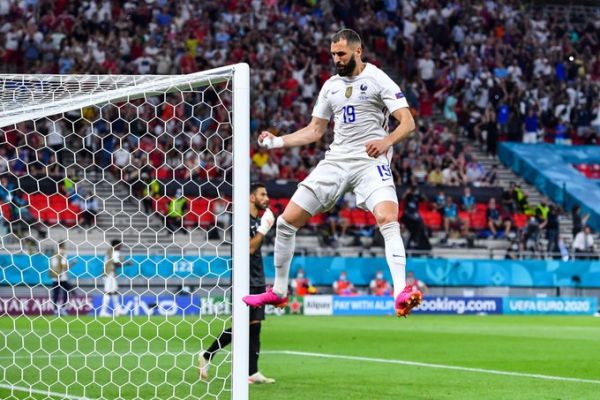 Απίστευτο: Ο Μπενζεμά σκόραρε δύο φορές στο ίδιο λεπτό και το ίδιο ακριβώς δευτερόλεπτο!