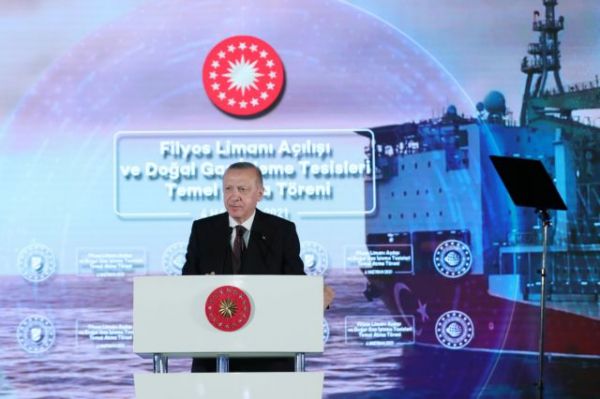 Ερντογάν: Ανακοίνωσε την ανακάλυψη μεγάλου κοιτάσματος φυσικού αερίου στη Μαύρη Θάλασσα