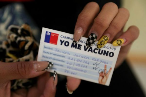 Χιλή: Εχει εμβολιάσει το 52,3% του πληθυσμού αλλά η Covid-19 καλπάζει