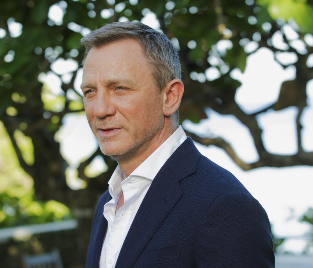 Ο…James Bond βρίσκεται στην Ελλάδα στο πλευρό της Kate Hudson