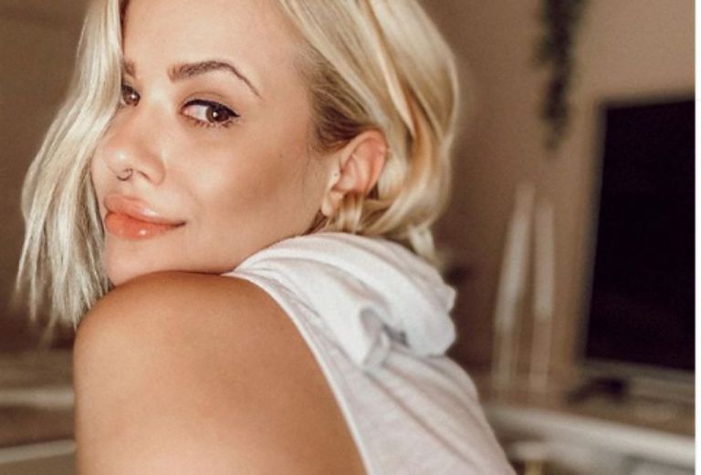 Λάουρα Νάργες: Με το εντυπωσιακό της μπικίνι ρίχνει το Instagram