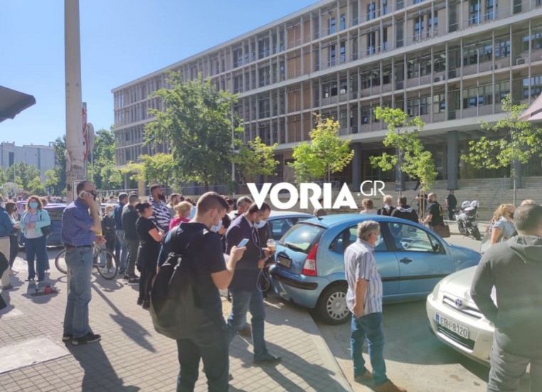Θεσσαλονίκη: Τηλεφώνημα για βόμβα στα Δικαστήρια – Εκκενώθηκε το κτίριο
