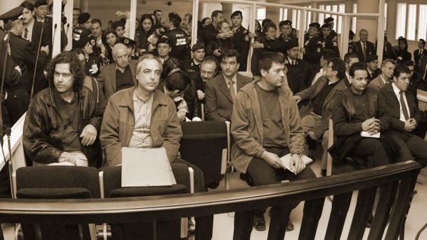 Η νύχτα που χτυπήθηκε η 17 Νοέμβρη