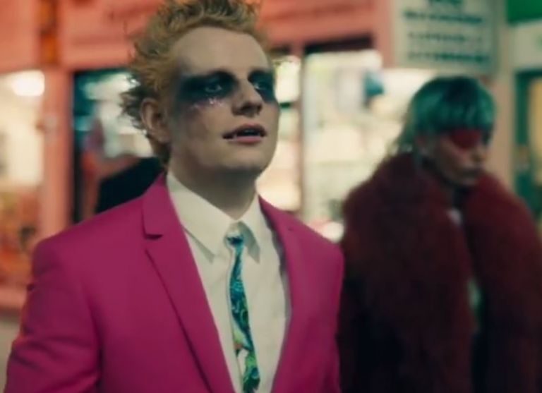 «Bad Habits»: Ο Εντ Σίραν μεταμορφώνεται σε punk βρικόλακα με… κακές συνήθειες