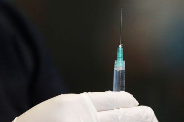 Πακιστάν: Θα παραλάβει 13 εκατ. δόσεις του εμβολίου της Pfizer