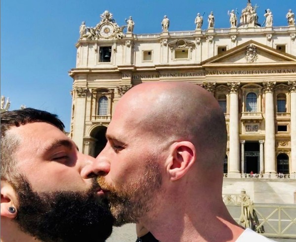 Βατικανό: Εμποδίζει νομοσχέδιο κατά της ομοφοβίας και τρανσοφοβίας στην Ιταλία