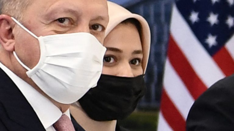 Φάτμα: Ποια είναι η Τουρκάλα που «σήκωσε στις πλάτες της» την συνάντηση Ερντογάν – Μπάιντεν