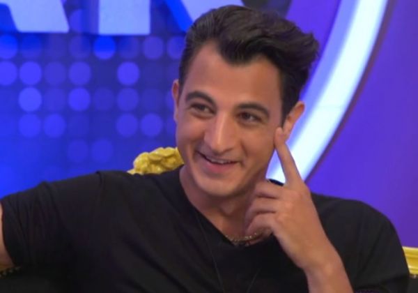 Δήμος Αναστασιάδης: Τρυφερός χαζομπαμπάς – «Τραγουδάω στον γιο μου»