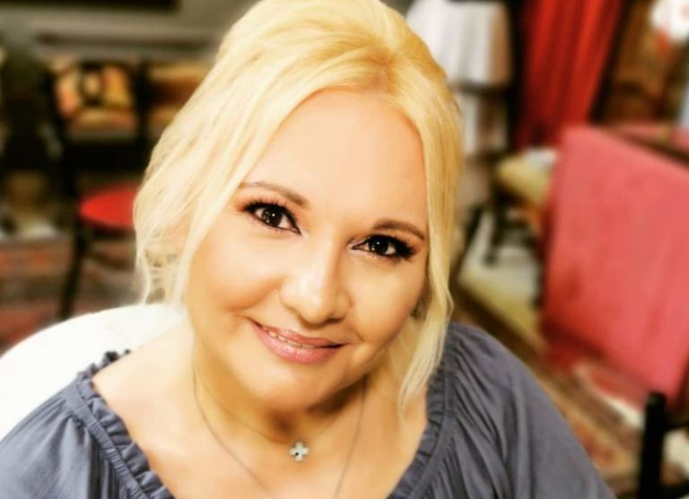 Καίτη Φίνου: «Έχω μείνει σχεδόν μία δεκαετία ανέραστη»