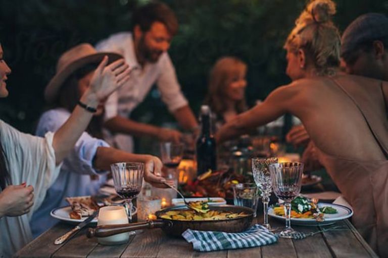 Tα απόλυτα συνοδευτικά για το καλοκαιρινό μας τραπέζι