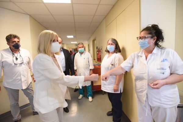 Γεννηματά: Τα νοσοκομεία χρειάζονται στήριξη