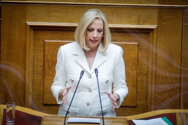 Γεννηματά: ΝΔ και ΣΥΡΙΖΑ είναι οι δύο όψεις του ίδιου νομίσματος