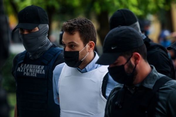 Γλυκά Νερά: Mαραθώνια αναμένεται να είναι η απολογία του συζυγοκτόνου – Έρευνες για τρίτο πρόσωπο