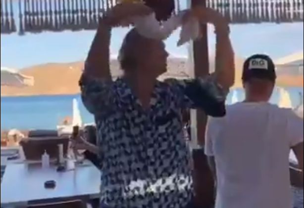 Χάαλαντ και Μαχρέζ… παρτάρουν στην Μύκονο (vid)