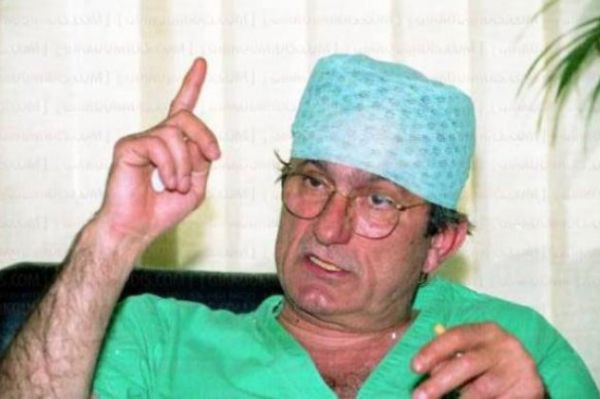 Παναγιώτης Σπύρου: Η μάχη με τον Χάρο στο χειρουργείο για να σώσει τη ζωή του 12χρονου Σταύρου