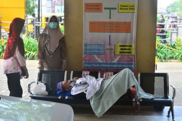 Ινδονησία: Η χώρα ενισχύει τα νοσοκομεία εν μέσω μιας ανησυχητικής αύξησης κρουσμάτων
