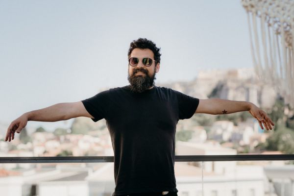 Σπύρος Γραμμένος: Από τον «Κουκουλοφόρο» στον Καραϊσκάκη, μια διαδρομή γεμάτη ιστορίες