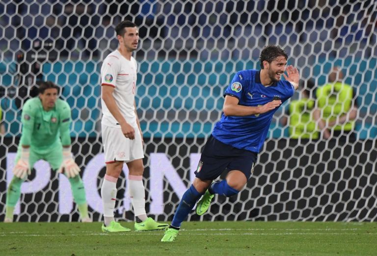 Ιταλία – Ελβετία: Ξανά ο Λοκατέλι και 2-0