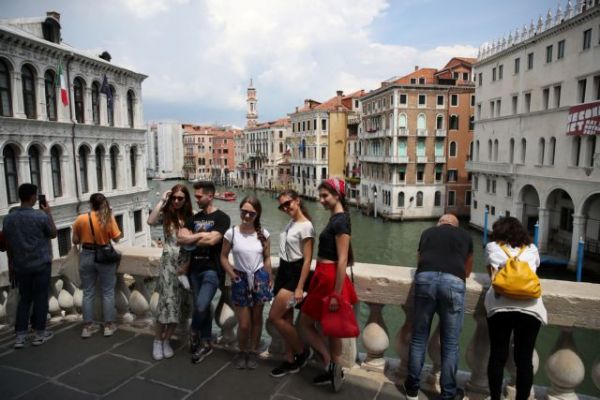 Ιταλία: Φόβος για τη μετάλλαξη Δέλτα – Καραντίνα για τους βρετανούς τουρίστες