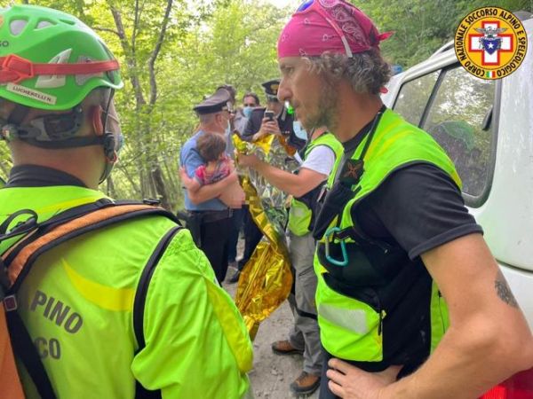 Ιταλία: Βρέθηκε το παιδί που είχε εξαφανιστεί από το σπίτι του σε ορεινή περιοχή της Τοσκάνης