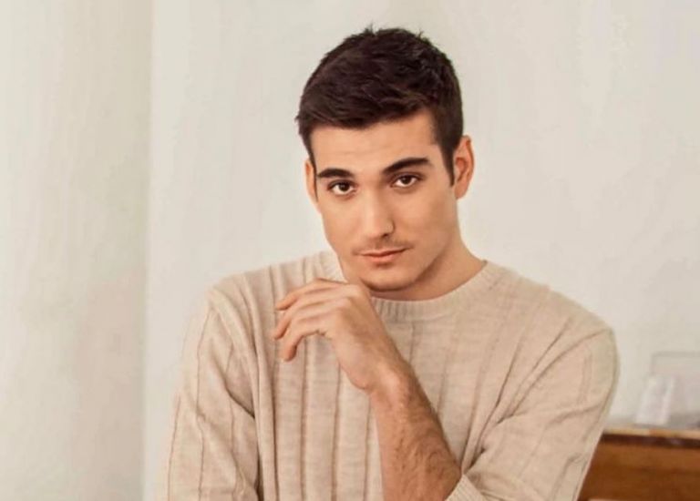 Γιώργος Κακοσαίος: Η ενασχόληση με τη μουσική και η συνεργασία με τον Γιάννη Πλούταρχο