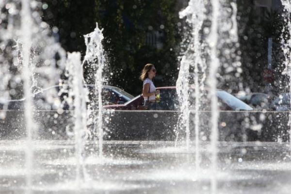 Καιρός: Καμίνι και σήμερα η χώρα – Πού θα φτάσει η θερμοκρασία τους 42 βαθμούς Κελσίου
