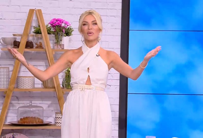 Κατερίνα Καινούργιου: Επέστρεψε στο πλατό – Τι είπε για την περιπέτεια υγείας της