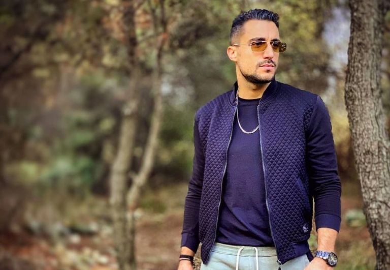 Σάκης Κατσούλης: Ως μοντέλο η πρώτη τηλεοπτική του εμφάνιση