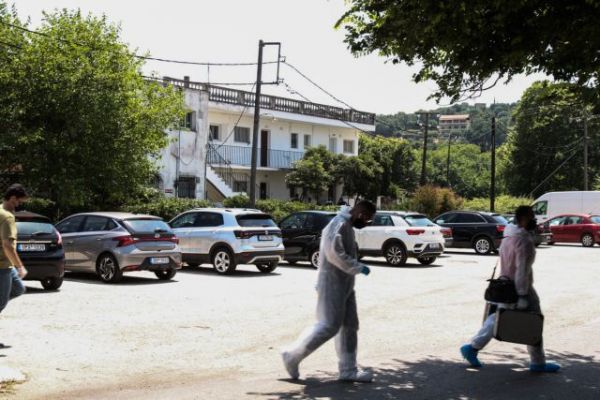 Kέρκυρα: Ήθελε να σκοτώσει ο δράστης του διπλού φονικού – Τα σημειώματα που βρέθηκαν σπίτι του