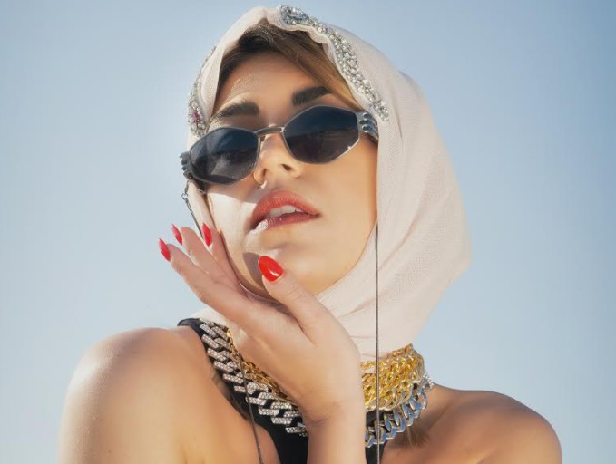 Η Kianna μιλάει στο in.gr για το νέο της project και καλοκαιρινό «Έτσι κι έτσι»