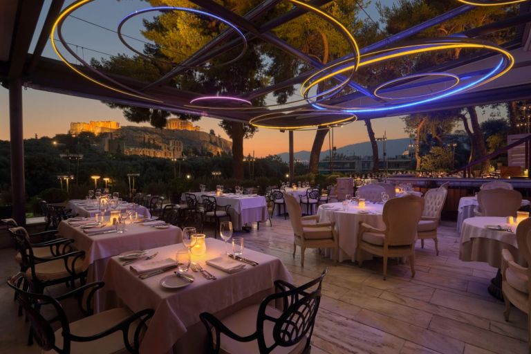 Κοροναϊός: Ποια θα είναι τα προνόμια για τους πλήρως εμβολιασμένους – Self test και στα σούπερ μάρκετ για τους αρνητές