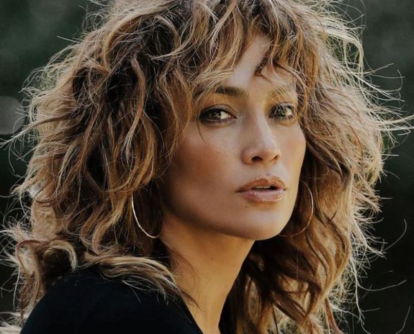 Τζένιφερ Λόπεζ: 22 χρόνια από την κυκλοφορία του πρώτου της άλμπουμ