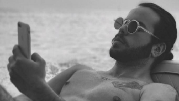 Άγγελος Λάτσιος: Χαλασμός με τη γυμνή φωτογραφία που δημοσίευσε