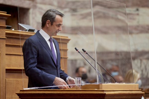 Mitsotakis: The 10 bold reforms of the labor bill