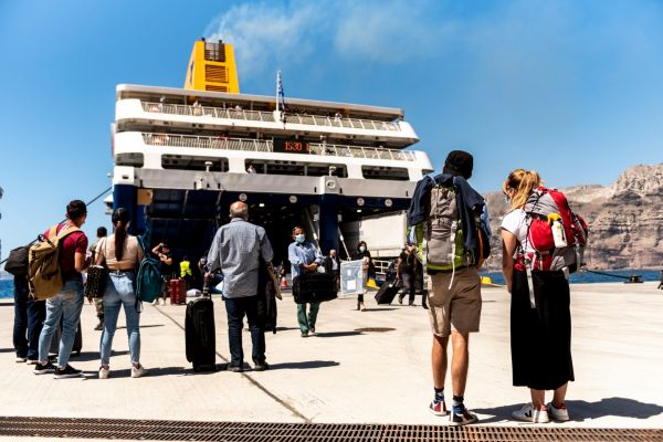 Κοροναϊός: Τα μέτρα που θα μας συντροφεύουν το καλοκαίρι – Μπορεί η ινδική μετάλλαξη να πυροδοτήσει νέο κύμα;