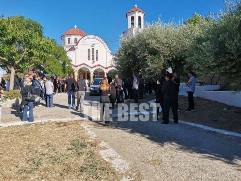 Τάσος Μπερδέσης: Σπαραγμός στην κηδεία του δολοφονημένου πυγμάχου