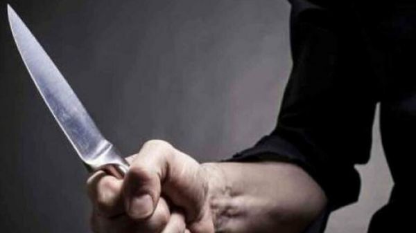 Βοιωτία: Μαχαίρωσε τη μάνα του – Τη βρήκαν με το μαχαίρι καρφωμένο στην πλάτη