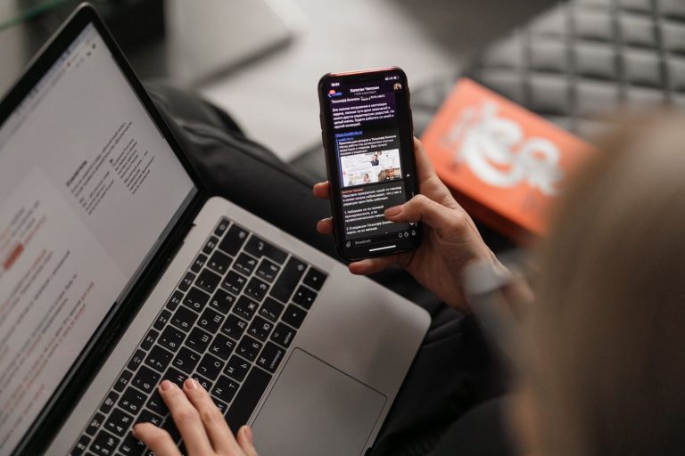 Βρετανία: Σωματείο ζητά την απαγόρευση των επαγγελματικών email εκτός ωραρίου