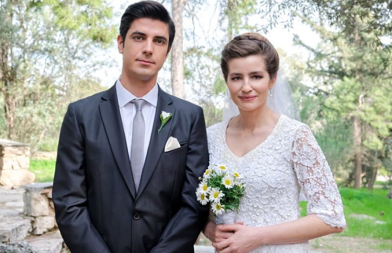 Άγριες Μέλισσες Spoiler: Ποιος ταράζει τη ζωή της Ελένης και του Λάμπρου;