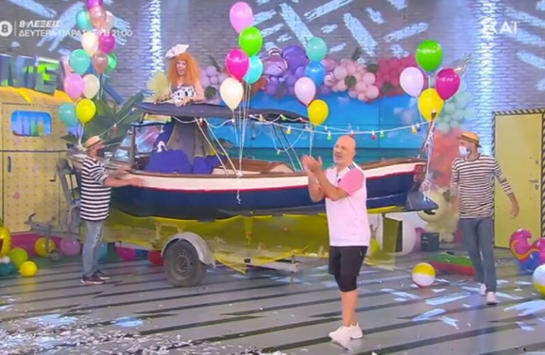 «Καλό μεσημεράκι»: Ατελείωτο πάρτι στο φινάλε – Παγώνη, Βασιλάκος, Τούνη και Ατζούν στο πλατό