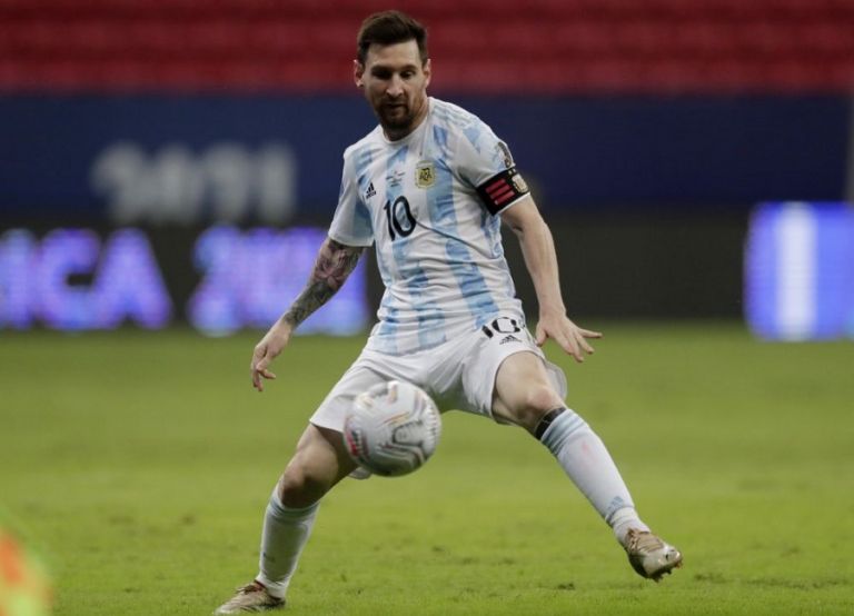 Αργεντινή: Ο Μέσι έπιασε τον Ματσεράνο στην κορυφή των συμμετοχών