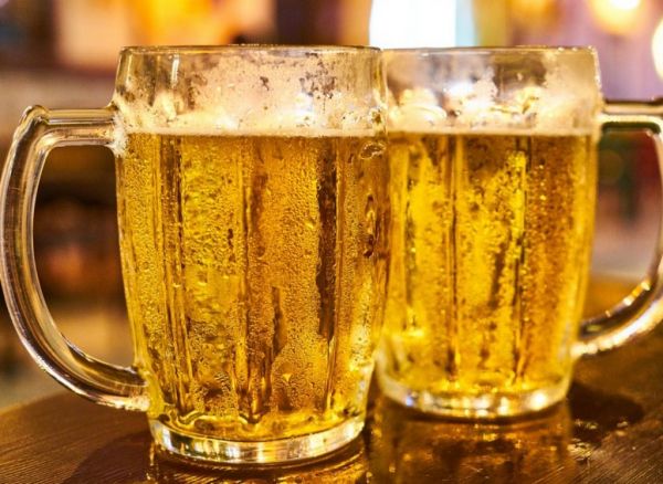 Μπύρα: Πώς να την παγώσεις μέσα σε δύο λεπτά