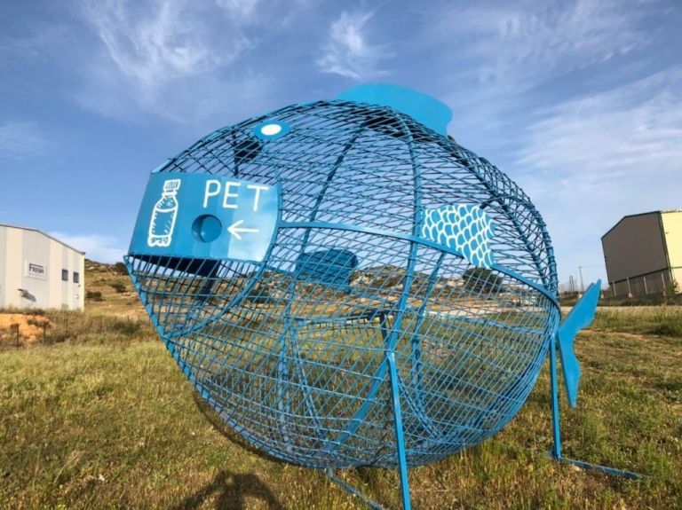 Το ψάρι που τρώει πλαστικά