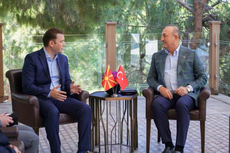 Οσμάνι – Τσαβούσογλου: Σκόπια και Αγκυρα δεν έχουν ανοιχτά ζητήματα