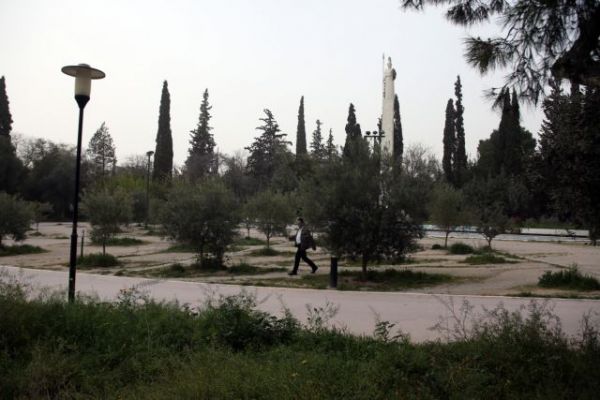Πεδίον του Άρεως: Τρόμος για ηθοποιό – Του επιτέθηκαν και τον λήστεψαν