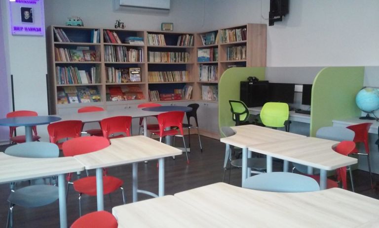 Πέλλα: Μητέρα αναβάθμισε σχολεία στα Γιαννιτσά στη μνήμη του γιου της