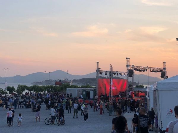 «Στη Δραπετσώνα θέλουμε ζωή» – Το 1ο Συνέδριο του ΜέΡΑ25 σε έναν τόπο που διψά για ανάσα