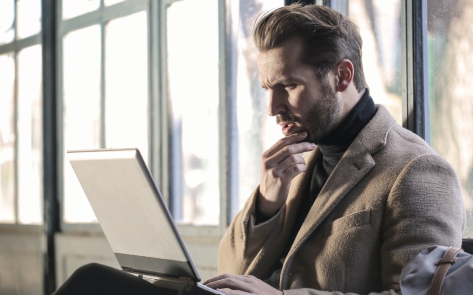 Ψάχνεις business laptop για άνετο work from home; Αυτές είναι οι top επιλογές από το Πλαίσιο!