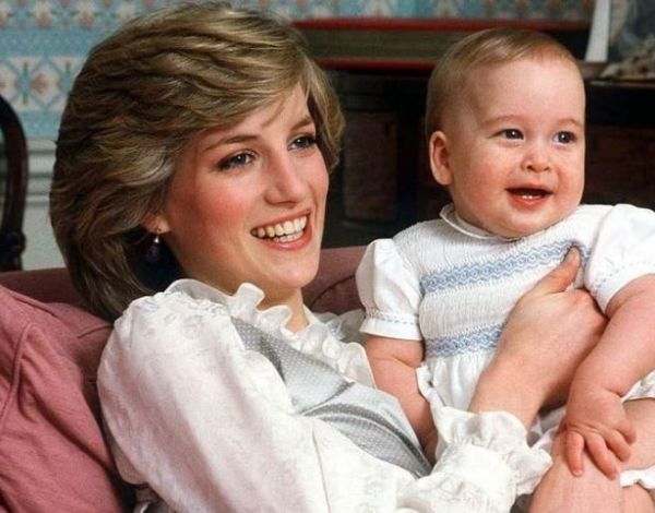 Νταϊάνα: Η άγνωστη πλευρά της «πριγκίπισσας του λαού»